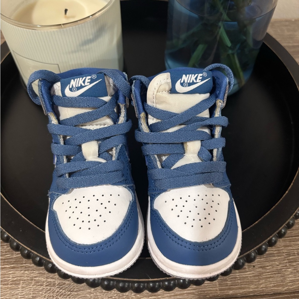 Nike Kids Blue and White Sneakers